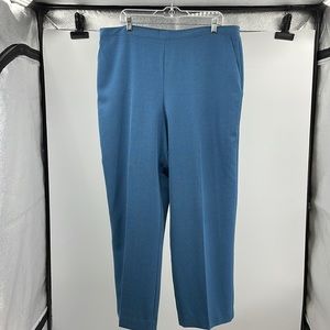 Alfred Dunner textured blue pull on granny pants Size 18